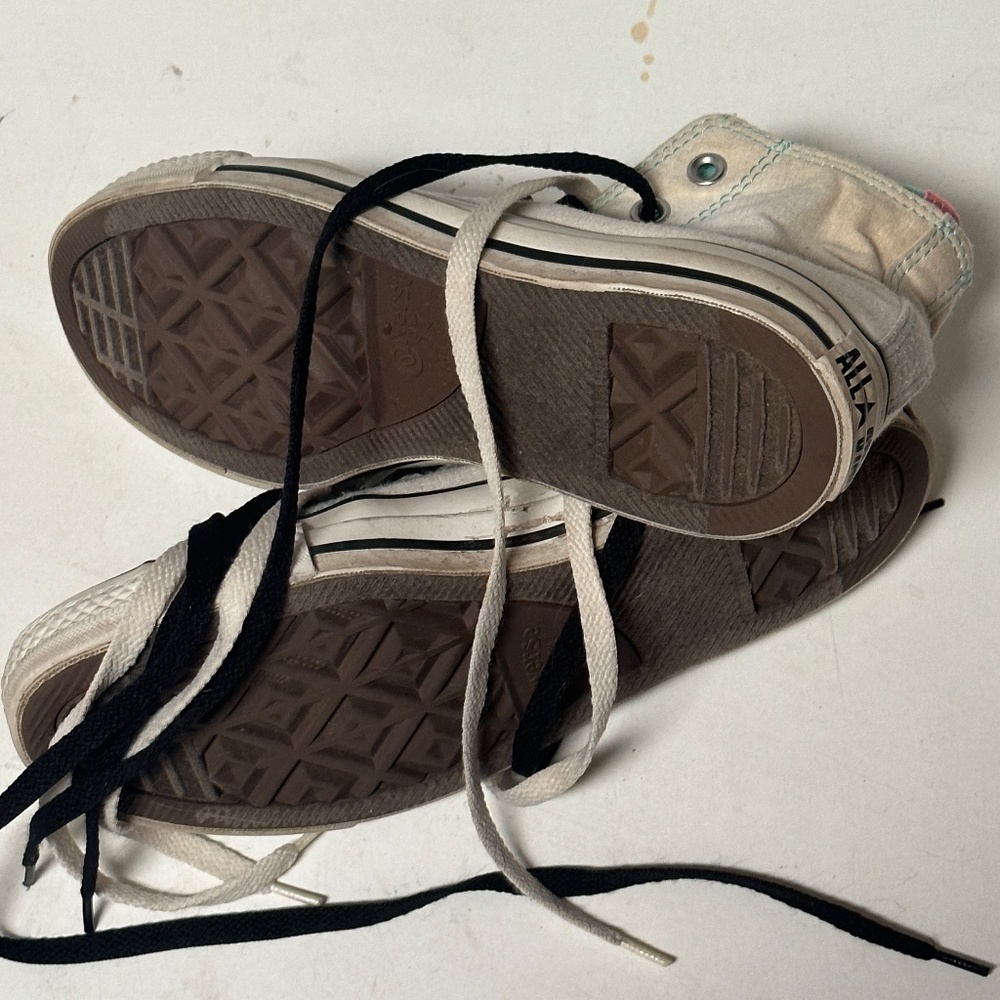Converse Chuck Taylors Multicolor Athletic Running Runner Track Wide Shoes - Picture 5 of 7